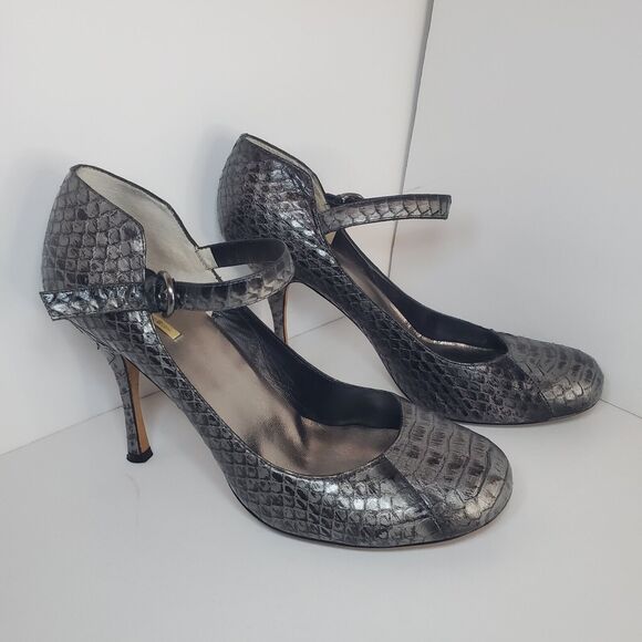 Max Studio Women Mary Jane Pump Size 9.5 Snakeskin Gray Silver Retro Strap Heels - Picture 5 of 9